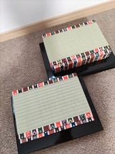 set 2 stand per bambole