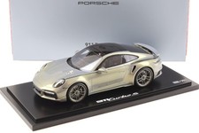 1:18 Spark Porsche 911 992
