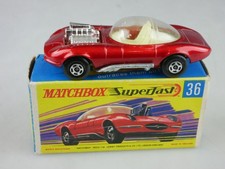 36-B Hot Rod Draguar rosso -