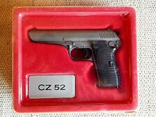 Collezione PISTOLE & REVOLVER Fabbri CZ 52 Miniatura Scala 1: 2,5 sigillato