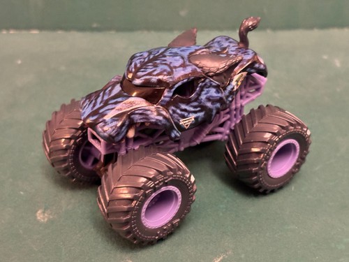 Hot wheels night storm panther - hot,