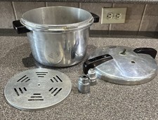 Casseruola a pressione vintage