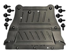 SOTTO LA COPERTURA DEL MOTORE
