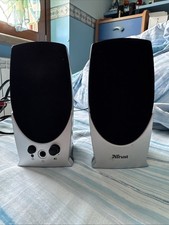 casse/micro-altoparlanti da PC del marchio Trust, modello 14931.