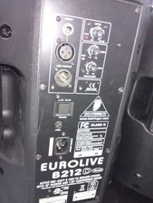 BEHRINGER Eurolive B212D a 2