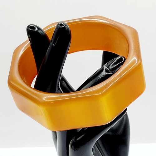 Bracciale arancione lucite