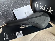 Fizik ANTARES R1 Sella Guide Intrecciate Carbonio Nero (Taglia Large) 152mm x 275mm
