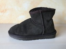  stivali UGG  australia
