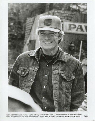 Clint eastwood sorridente - clint,