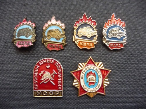 Set distintivi sovietici - distintivi,
