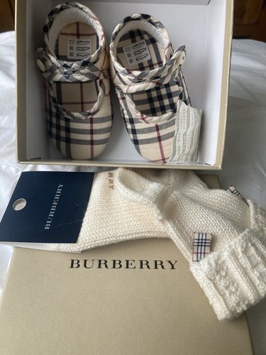 Scarpe calzini burberry - e,