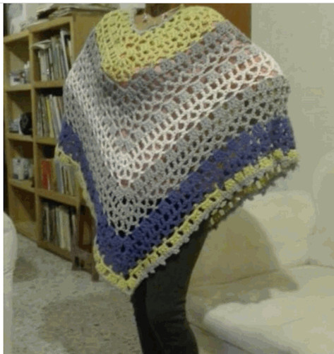 Poncho sobrio elegante - poncho,