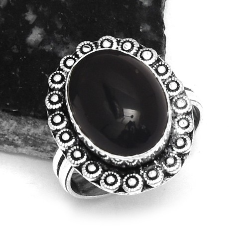 Anello etnico fatto - , a