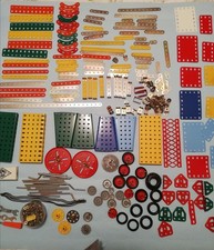 Meccano 150 circa Pezzi Vari