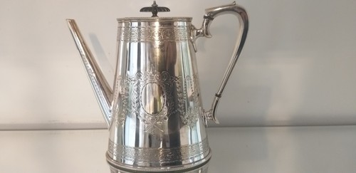 Antica caffettiera inglese del