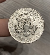 1972-D Kennedy mezzo dollaro