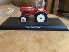 Modellino trattore Schuco