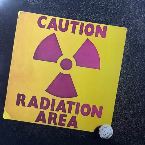 Area caution radiation - area,