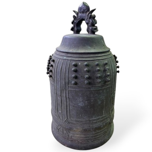 Antica campana tempio bronzo