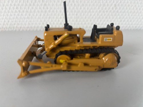Bulldozer caterpillar d4e logo - caterpillar,