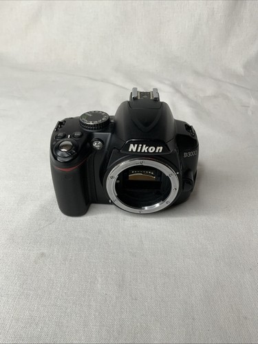 Nikon d3000 2 megapixel - d,