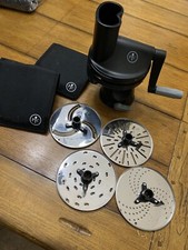 Grattugia multipla - , e