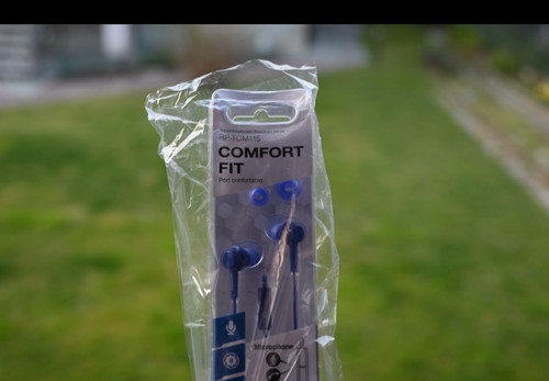 Cuffie nuove con - cuffie, filo