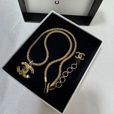 CHANEL Necklaces & Pendants