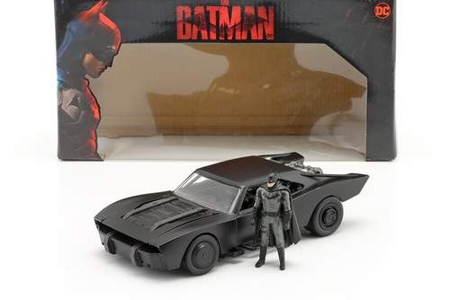 Batmobile con personaggio
