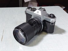 Appareil photo Asahi Pentax Spotmatic SPII avec objectif RMC Tokina 35-105mm