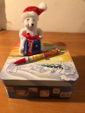 Set Scatola Natalizia Portachiavi + Penna a Sfera Coca-Cola (Per Collezionismo)