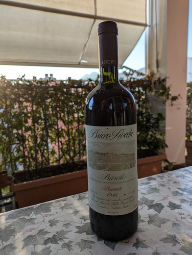 Bottiglia vino barolo di - bottiglia,