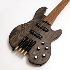 24 tasti 4 corde headless