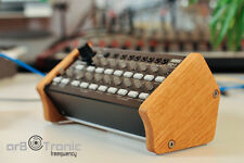 Korg SQ-1 vero legno pannello