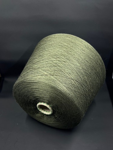 100 extrafine merino wool - 100%,