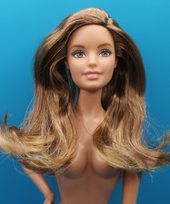 Modellino Muse Barbie occhi