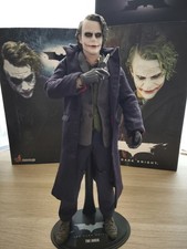 Hot Toys The Joker Batman Dark Night 1/6 Action Figure MMS 68