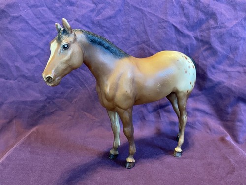 Breyer molding usa saddle - molding,