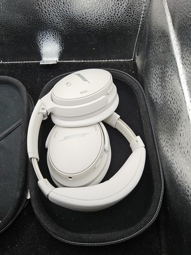 Bose noise cancelling - +bose,