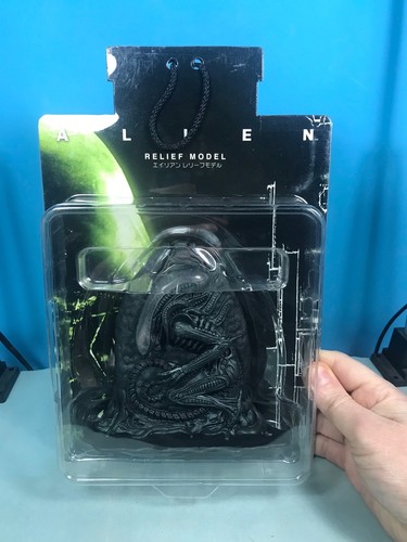 18021b alien relief model - 18021b,