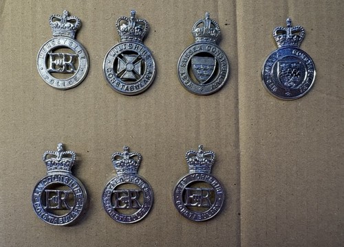 Vintage police cap badges - ex,