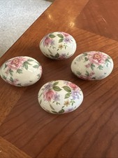 4 bellissime uova in