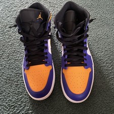 Nike Air Jordan 1 Mid Lakers
