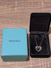 Ciondolo nastro cuore TIFFANY