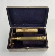 Rasoio e custodia lama