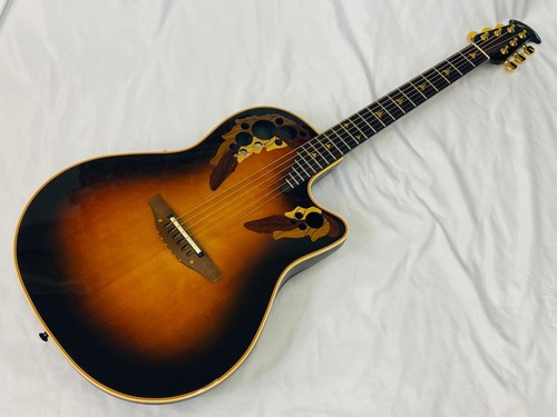 Chitarra acustica elettrica