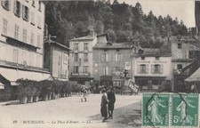 38 Bourgoin à la place