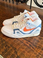 Nike Air Tech Challenge II