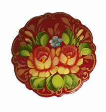 Spilla Russa Rosso -produzione