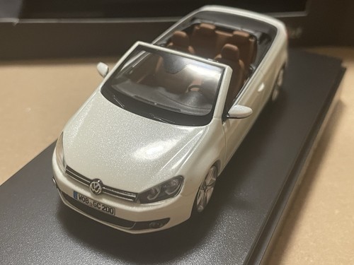 Schuco vw golf - (h-98),